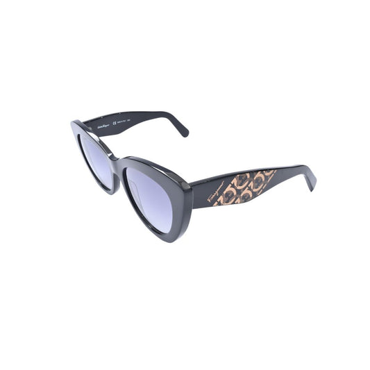 Salvatore Ferragamo SF1022 001