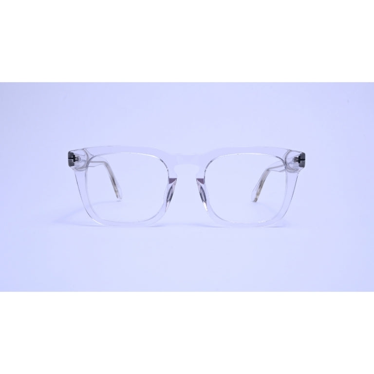 Sleek, squared, and ultra-clear. A minimal look that blends effortlessly with any style.