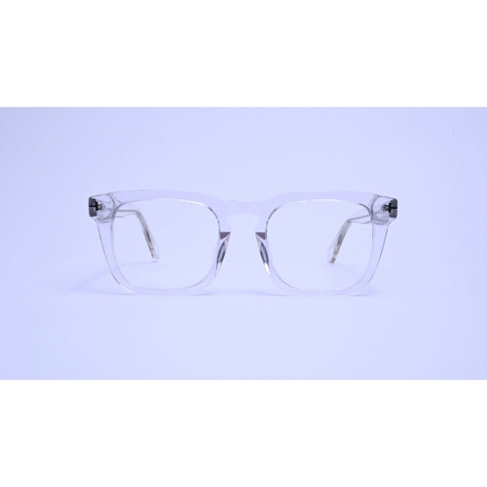 Sleek, squared, and ultra-clear. A minimal look that blends effortlessly with any style.